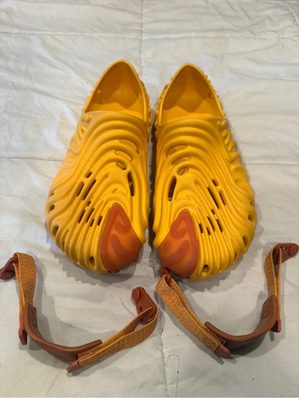 Men’s Salehe Bembury Croc’s Lightweight Slip-On Foam Clogs in Bright (Cobbler)